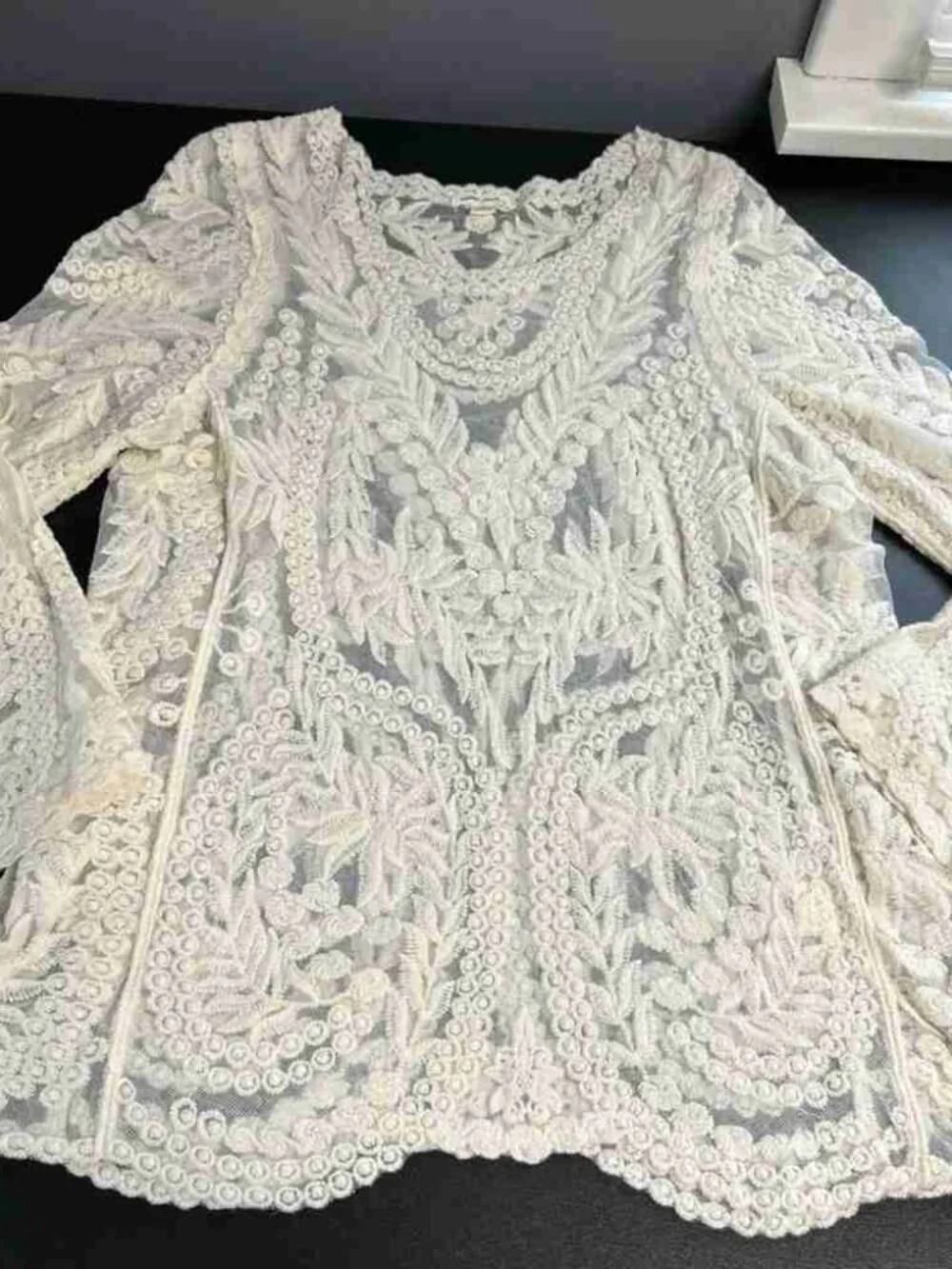 ULTRA PINK Ivory Sheer Lace Mesh Top Women’s Medium Floral Romantic Dainty Y2K - Picture 3 of 3